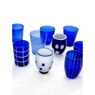 ZAFFERANO Melting Pot. Sortiment mit 6 blauen Gläsern.