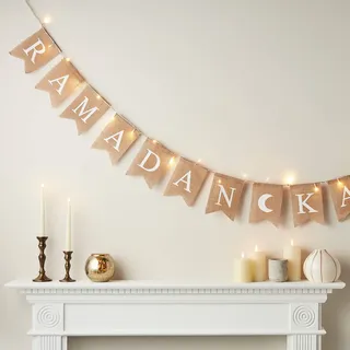 Lights4fun 25er LED Ramadan Kareem Wimpel Girlande Timer Batteriebetrieben Innenbereich Deko Lichterkette