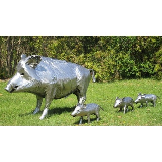 Casa Padrino Luxus Gartendeko Skulpturen Wildschwein mit 3 Frischlingen Silber - Edelstahl Gartendeko Figuren - Wetterbeständige Gartenfiguren