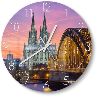 DEQORI Glasuhr | rund Ø 30 cm | Motiv Kölner Wahrzeichen abends | ausgefallene leise Design Uhr aus Glas | Wanduhr für Wohnzimmer & Küche | Moderne Hingucker Uhr für die Wand