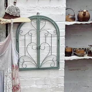 BOOMLATU Rustikale Deko-Fenster mit Halbbogen zum Öffnen Eisen Sprossen-Fenster Scheunenfenster Fensterrahmen Fenster Attrappe Ranken Optik Wanddekor für Gartendeko Landhausstil Grün
