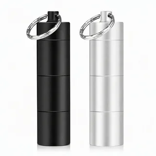 2 Stück Mini Salzstreuer,Mini Gewürzgläser Set(Schwarz,Silber) 91×17×17mm | Rost Wasserfestes Material Leicht Reinigbar, Gummidichtung Schlüsselring, Mini Salzstreuer Pillendose für Reise Camping