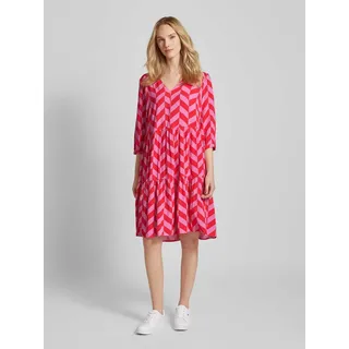 Knielanges Kleid aus Viskose im Stufen-Look, Pink, 44