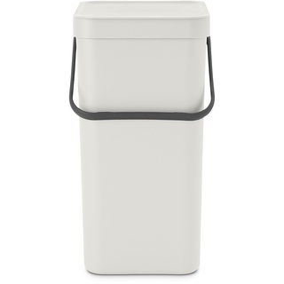 Brabantia - Sort & Go Abfallbehälter 16L - Mittelgroßer Recyclingbehälter - Tragegriff - Pflegeleicht - Auch für die Wandmontage Geeignet - Küchenmülleimer - Light Grey - 22 x 28 x 40 cm