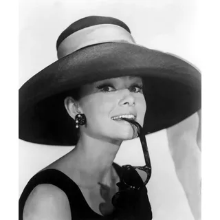 Fraker Poster Audrey Hepburn Hat Portrait 40 x 50 cm •
