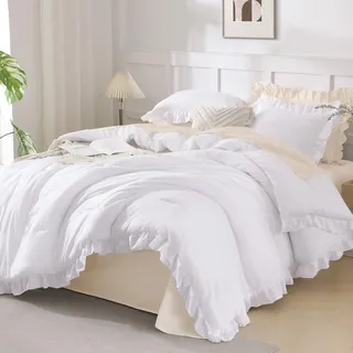 Andency Weißes Rüschen-Bettwäsche-Set für King-Size-Betten (251 x 228 cm), 3-teilig (1 x Rüschen-Decke und 2 Kissenbezüge), Landhaus-Stil, rustikal, weiche Mikrofaser-Daunen-Alternativ-Bettwäsche-Set
