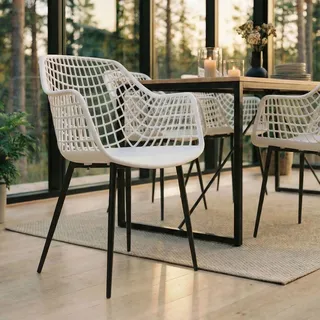 Gartenstühle LUCIA im 4er Set, Weiß/Schwarz - Schalenstuhl mit Armlehne aus Kunststoff, Retro Design für Indoor & Outdoor geeignet, pflegeleicht und UV-beständig, Esszimmerstühle für 4 Personen