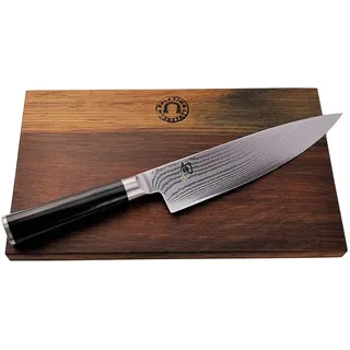 KAI Shun Messer Geschenkset – DM-0706 Kochmesser aus der Classic Serie – Damastmesser 20cm Klinge – Ultrascharfes Japanisches Messer + Schneidebrett in 100% Handarbeit