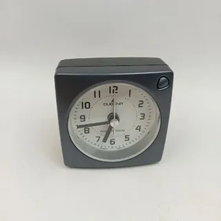 Dugena Funkwecker 4460942, Funksignal für MEZ/CET, mit Weckzeiger, Weckwiederholung, Zifferblattbeleuchtung, ansteigendes Wecksignal, Maße 73 x 7... - Grau