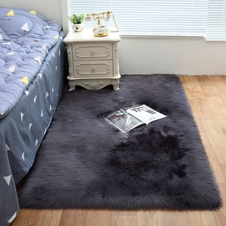 ZFHTAO Lammfell Schaffell Teppich Bettvorleger kuschelig Longhair Fell Wolle Bettvorleger Flauschig Lange Gemütliches Schaffell Bettvorleger Anpassbare - Dunkelgrau 70x150cm