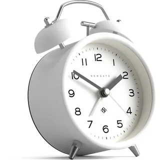 NEWGATE® Charlie Bell Echo Wecker | Moderne Interpretation der klassischen zwillingsglockenuhr | White | Leicht lesbare Zahlen | Ideal für nachttisch, Schreibtisch oder Regal | Modernes Retro