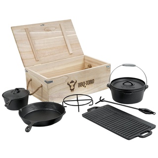 BBQ-Toro Grilltopf BBQ-Toro 7-teiliges Dutch Oven Set mit Holzkiste und viel Zubehör, Gusseisen (7-teiliges Dutch Oven Set mit Holzkiste und viel Zubehör, 7-tlg) schwarz