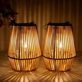 Solar Laternen für Außen, 2 Stück Handgewebtes Rattan Solarlampen für Außen Hängend, IP65 Wasserdicht Geschenke für Frauen Mutter Großmutter Solarlaterne für Garten, Balkon, Rasen, Balkon Deko