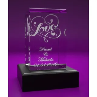 VIP-LASER 3D Glas Kristall mit Love und Deinen Namen + Datum graviert! Das persönliche Geschenk zu Geburtstag, Jahrestag, Valentinstag und Weihnachten! (incl. LED-Leuchtsockel Schwarz)