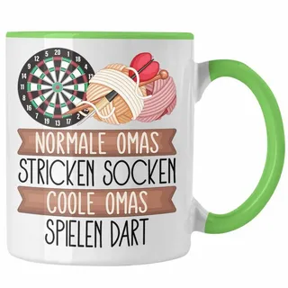 Trendation Tasse Darts Oma Tasse Geschenk Normale Omas Stricken Socken Coole Omas Spiel grün
