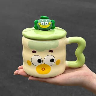Matcha Becher mit Deckel, Kaffeetassen Keramik, Süße Tasse, 400ml Cute Kaffeebecher, Lustige Trinkbecher, Geburtstagsgeschenk für Frauen Männer Freund Jungen