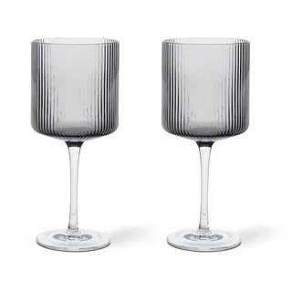 Ferm Living - Ripple Rotweinglas (2er-Set), smoked grey