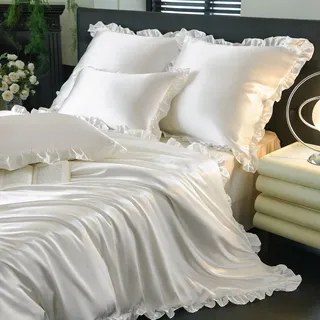 Sedefen Satin Bettwäsche Set 200x220cm mit Rüschen Weiß Glatt Glänzend Luxus Seide Bettwäsche Set Kühlender Uni Sommer Bettbezug mit Reißverschluss und 2 Kissenbezug 80x80cm