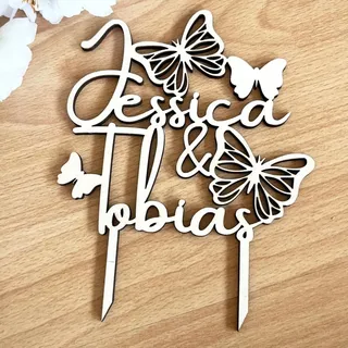 NoriKids Cake-Topper personalisiert – handgefertigter Tortenstecker aus Holz – Tortendeko Hochzeit – eure Namen & Schmetterlinge – individuelle Hochzeitsdeko – personalisierte Geschenke