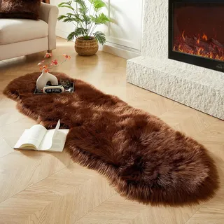 JXLOULAN Faux Lammfell Schaffell Teppich Dunkelbraun 80x180 cm, Longhair Flauschiger Fell Teppiche Wohnzimmer Deko Weicher für Stühle Sofa Schlafzimmer Kinderzimmer