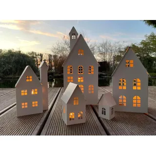 LB H&F Lilienburg Dekofigur 5er SET Haus Häuser Deko Metall Lichthaus Metallhaus Dekohaus (weihnachtsdeko Winterdeko Herbstdeko Mitbringsel Geschenk Adventsdeko Herbstdeko Tischdeko Laterne Windlicht Laterne Windlicht Wohnzimmer außen Garten Mutter Mama Winter Eingang Teelichthaus Kerzenhaus Dekolicht zuhause Kerze Teelicht Licht Grablicht Advent Weihnachtsdeko Winterhaus Metalldeko Geschenk Dekofigur Dekohaus Balkon Terrasse Eingangstür Tischdeko Deko Fenster, Grablaterne Adventsdeko Licht Beleuchtung weiß