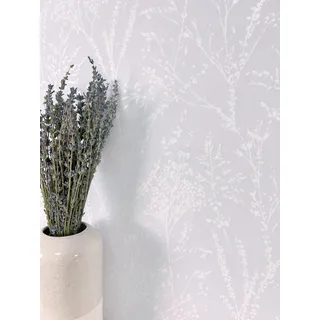 Newroom Vliestapete Lila Blumen Zweige Floral Tapete Schlafzimmer | filigrane Gräser mit weißen Blüten, feine Leinenstruktur matt, skandinavische Mustertapete, Wandtapete Boho, Wohnzimmer Flur