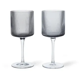 Ferm Living - Ripple Weißweinglas, smoked grey (2er-Set)