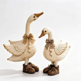 Rustikale Gans Figur aus Polyresin mit Fliege - Wetterfeste Gartendeko für Außenbereich Handbemalt 20cm Vintage Stil Landhaus Dekoration
