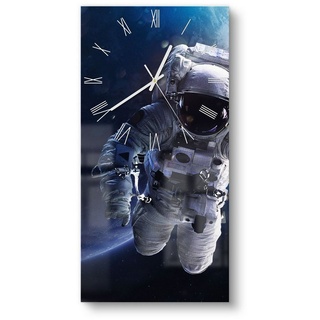 DEQORI Wanduhr 'Schwebender Kosmonaut' (Glas Glasuhr modern Wand Uhr Design Küchenuhr) blau|weiß 30 cm x 60 cm