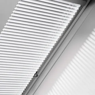 VELUX Orignal Jalousie/Jalousette PAL PK06 7057S / Bedienart : Manuell/Farbe : Uni Silber/Fenstergröße : PK06 / Fenstertypen : GGU, GGL, GPU, GPL, GTU, GTL, GXU, GXL_20768