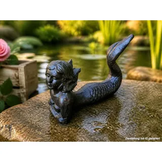Große, 3kg schwere gusseiserne Figur "Meerjungfrau" liegend 24cm lang Teichdeko Gartendeko - Dunkelbraun
