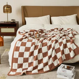 DANETI Karierte Decke Mit Schachbrettmuster, Superweich, Gemütlich, Mikrofaser-Überwurf, Elegante Steppdecke, Tagesdecke für Bett, 150 x 200 cm, Braun