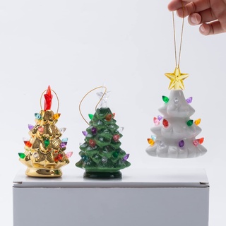 B SEPOR Set von 3 Mini 11,4 cm Zoll Nostalgie LED Keramik Weihnachtsbaum mit Lichtern Weihnachtsbaum die leuchten hängende Ornamente weiß golden grün sortiert für Urlaub Dekoration und Geschenke