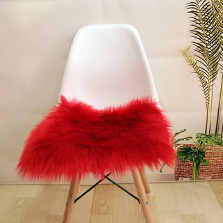 Kunstfell Sitzkissen, Kleiner Quadratisch Felle für Stühle, Plüsch Flauschiger Sitzauflage Stuhl, Flauschiger Teppich, Sitzfelle für Stühle Dekofell Schlafzimmer Asthetische (Rot, 45*45 CM)