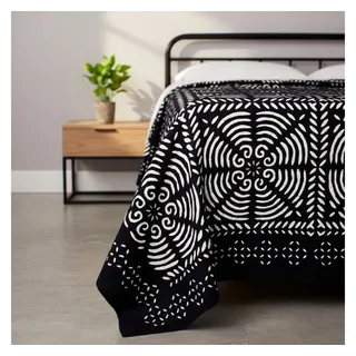 Indradanush Tagesdecke Tagesdecke Bettüberwurf schwarz weiß Cutwork, extra groß, doppellagig 170x270 cm schwarz