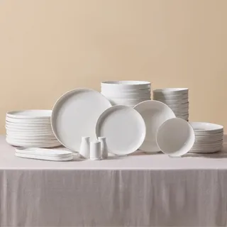 Karaca Streamline Favaro Service de Table Geschirr Set, 53 Tlg, Geschirrset 12 Personen aus Bone China mit Tellern, Schalen, rechteckigen Servierplatten, Salz- und Pfefferstreuer, Weiß Teller Set