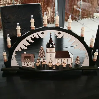 3D Schwibbogen "Dorfkirche" Lichterbogen Made im Erzgebirge - Buche dunkel Holz