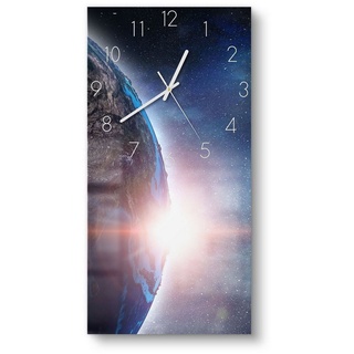 DEQORI Wanduhr 'Kosmonaut vor Erdball' (Glas Glasuhr modern Wand Uhr Design Küchenuhr) blau|schwarz 30 cm x 60 cm