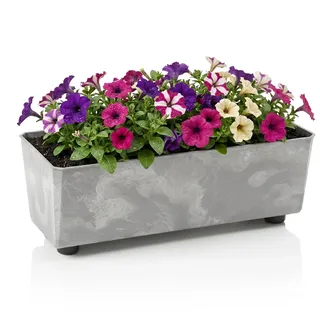 LAMELA Rechteckiger Pflanzkasten mit eleganten Füßen – Grauer Blumenkübel in Betonoptik aus robustem Kunststoff 37x17 cm, 6L – Wetterfest & Pflegeleicht - für Innen & Außen