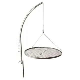 HeRo24 Grillgalgen Schwenkgrill T210 – Grillgestell mit Erdspieß aus Edelstahl (3,5 cm Rohr) – inkl. 50 cm Edelstahl Grillrost – höhenverstellbar für Feuerstelle & Outdoor