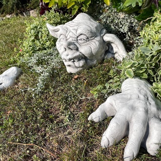 ANTYKI24 Emerging Troll Figur – Originelle Garten-Dekoration, Aus der Erde auftauchender Kobold aus Beton