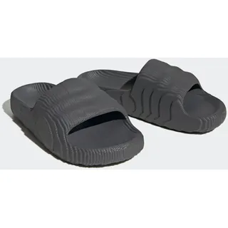 Badesandale ADIDAS ORIGINALS "ADILETTE 22" Gr. 37, grau (grey five, grey core black) Schuhe Badelatschen Pantolette Schlappen Bade-Schuhe