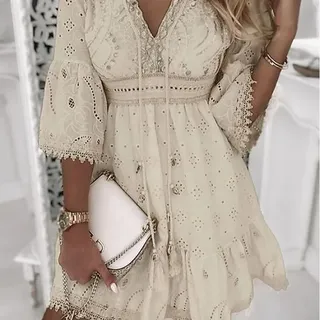 Wunderschön gestaltetes Kleid mit V-Ausschnitt für Damen mit Stickerei und Fransen für den Sommer (L cremefarben)