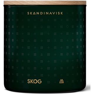 Skandinavisk SKOG 'Wald' Duftkerze. Duftnoten: Kiefernnadeln und Tannenzapfen, Birkensaft und Maiglöckchen. 400 g