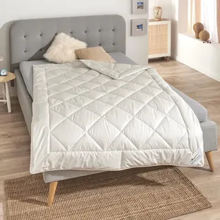 Traumschlaf Kamel-Zirbe Sommersteppbett leicht, Füllung: 100% Kamelhaar mit Zirbenholzspänen 140x200 cm