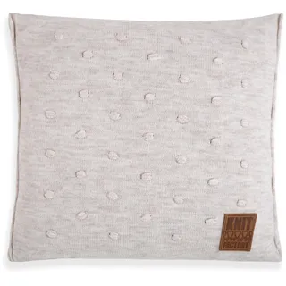 KNIT FACTORY - Noa Kissen - Beige - 50x50 cm | Sofakissen mit Füllung und Bezug - Couchkissen - Zierkissen - Gestrickter Dekokissen - Zeitloses Design