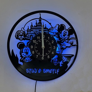 Smotly Vinyl-Wanduhr, Mickey und Minnie, 7 Farben, Nachtlichtfunktion kreative handgefertigte Cartoon-Animation, Geschenke (Geschenkhaken)