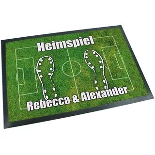 Unikatolo Fußball Fußmatte mit Name personalisiert | Fußabtreter mit Fußballfeld | Heimspiel Geschenk Fußballfan Sportverein Trainer | Einzugsgeschenk Paare Hochzeit | Deko Hauseingang (50 x 35 cm)