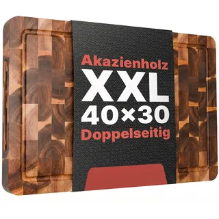 Matakumi Holzschneidebrett – Schneidebrett aus Holz aus Akazie mit Seitengriffen, Saftrille und Stirnholzfläche zum Schutz der Messerklingen – Beidseitig Holzbrett (40 x 30 x 3 cm)