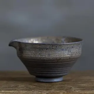Traditionelle Matcha-Teeschale mit Ausgießer, Keramik, Macha, grüne Tasse, Chawan, Jindezhen, Porzellan, Japanisches Teegeschirr